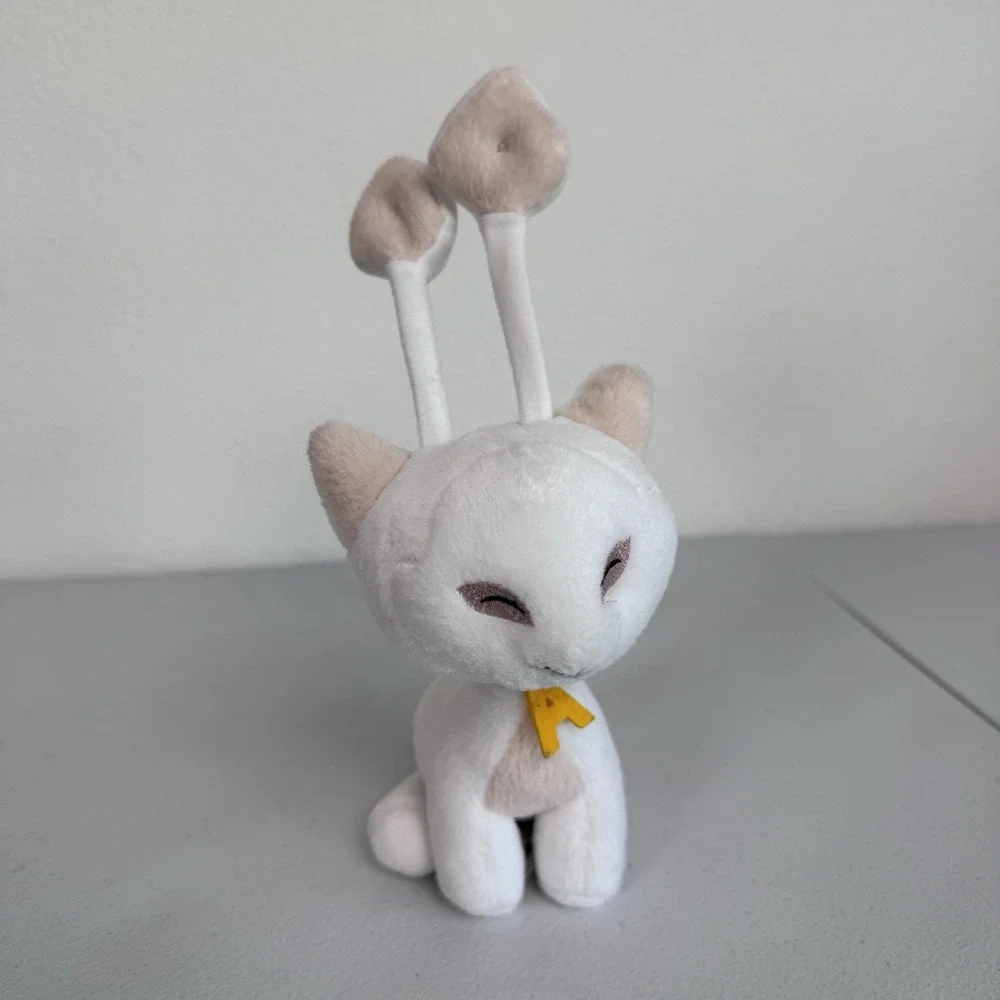 Vintage Neopets White Aisha 8.5in Plush Limited Edition Toy 2002